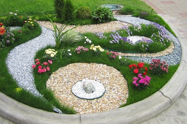 30 original ideas that will boost our garden to another level 26